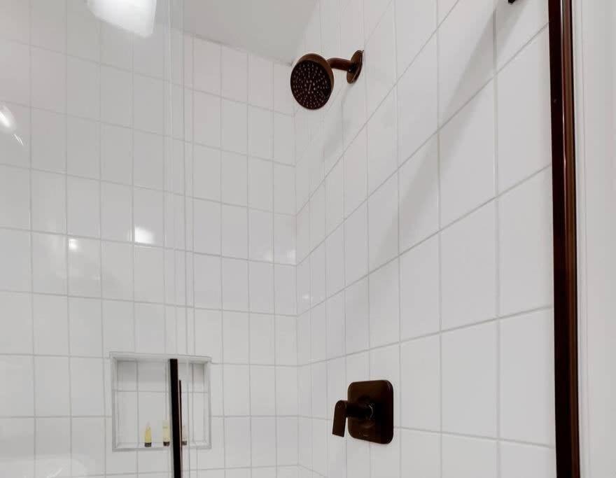 Housepitality - The Reichstag Suite - Modern Columbus Bagian luar foto